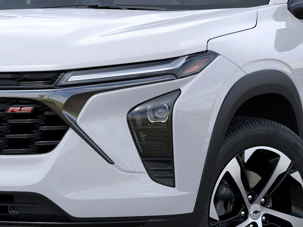 New 2026 Chevrolet Trax RS w/ Driver Confidence Package image 10