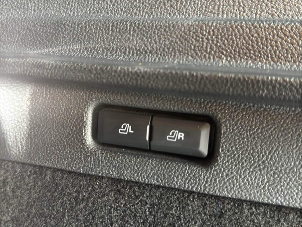 Used 2023 Lincoln Corsair Reserve w/ Equipment Group 201A AWD/4WD image 20
