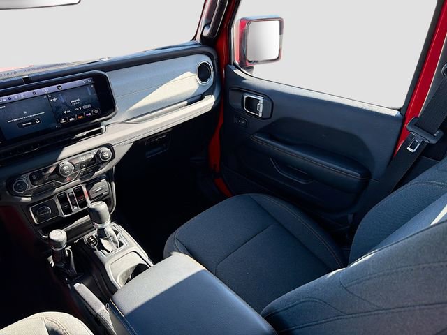 Used 2025 Jeep Wrangler Sahara 4xe w/ Safety Group image 26