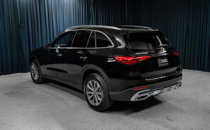 Certified 2026 Mercedes-Benz GLC 300 image 9
