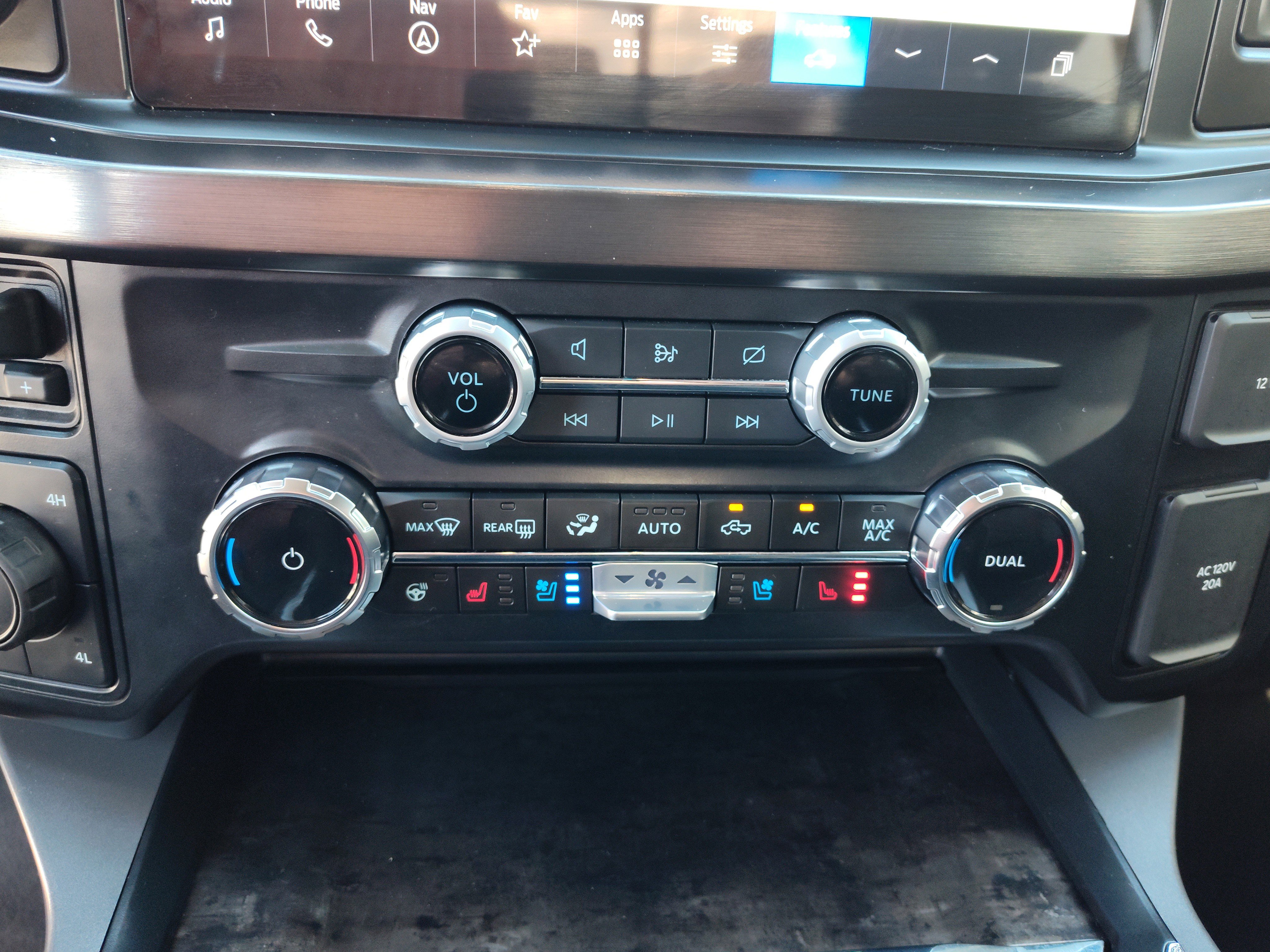 Used 2024 Ford F250 Lariat w/ Lariat Ultimate Package image 34