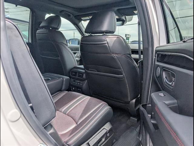 Used 2025 Honda Pilot Black Edition image 24
