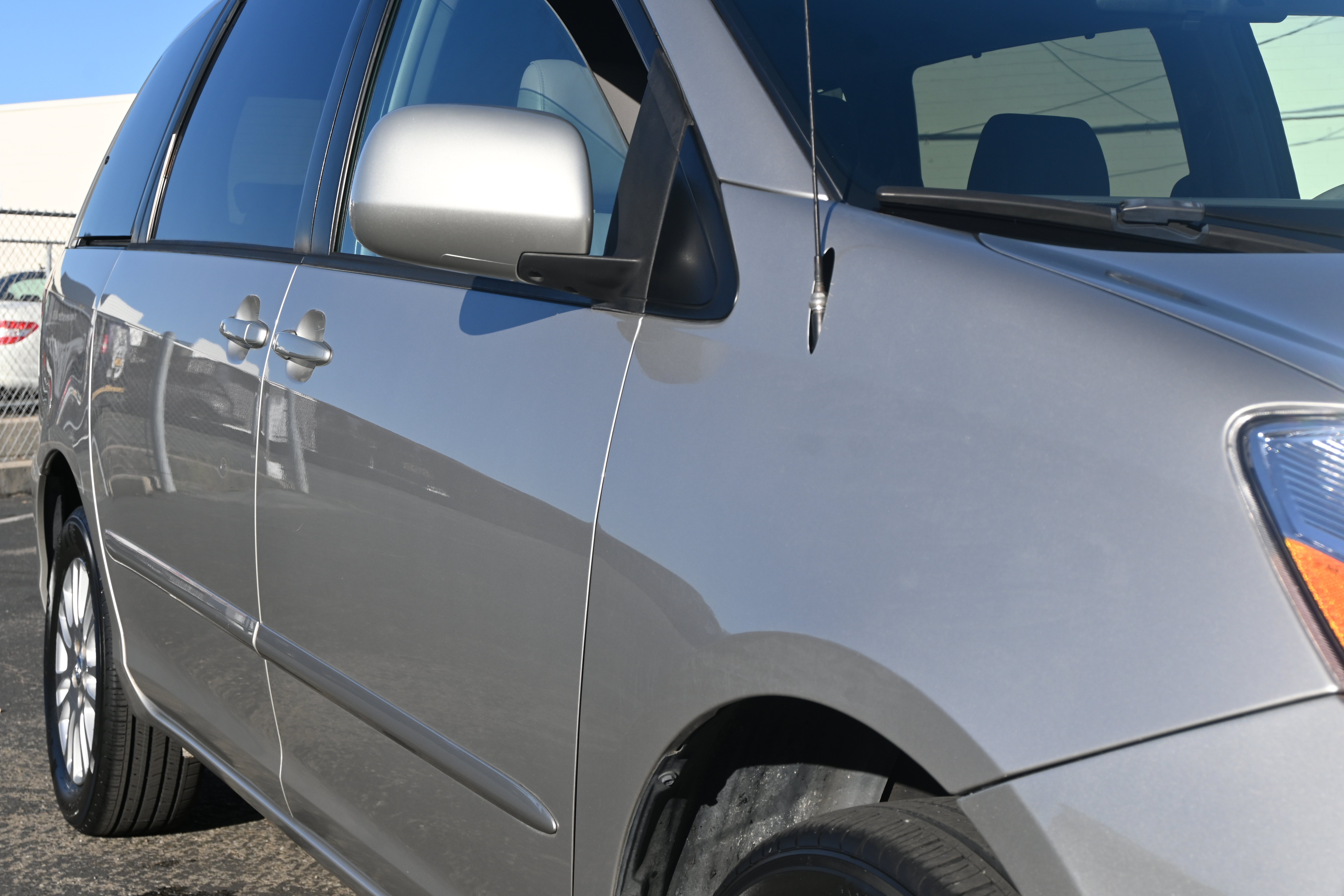 Used 2010 Toyota Sienna AWD image 31