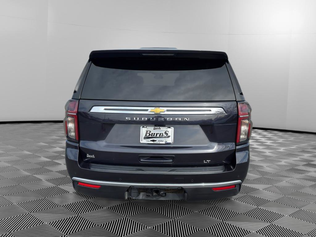 Used 2024 Chevrolet Suburban LT image 6