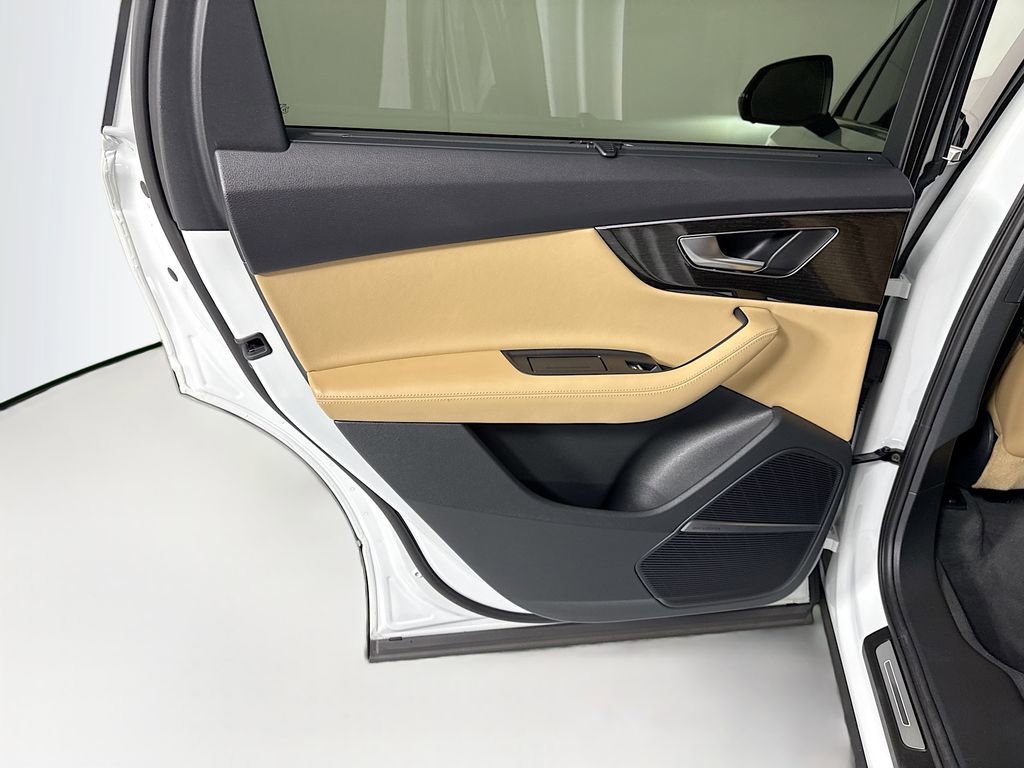 Used 2022 Audi Q7 3.0T Premium Plus image 27