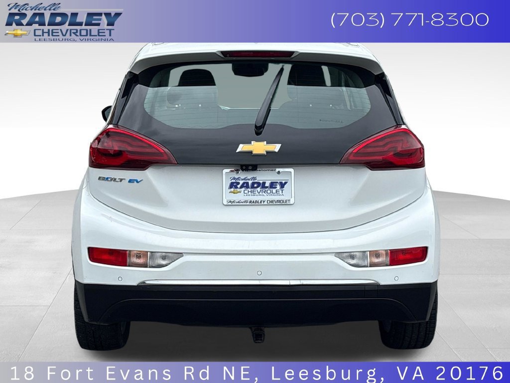 Used 2019 Chevrolet Bolt Premier w/ Infotainment Package FWD image 4