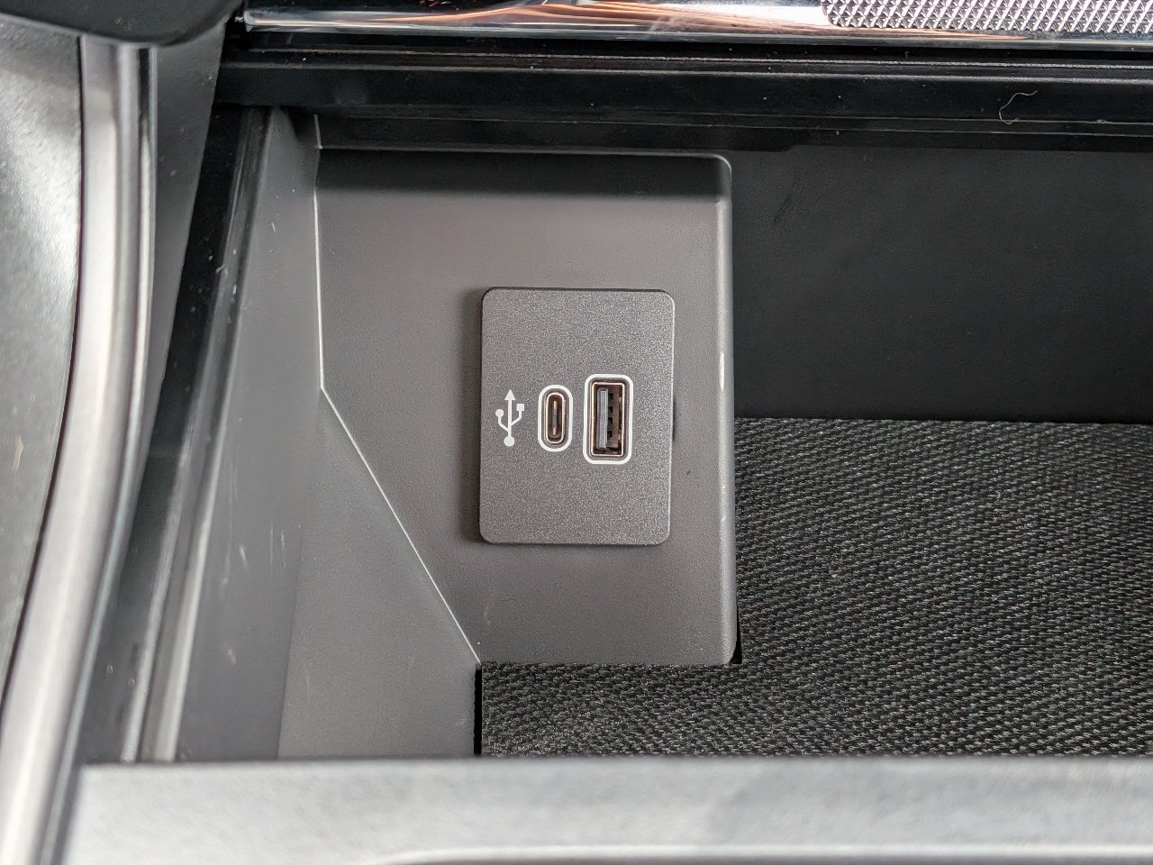 New 2026 Ford F150 Lariat w/ Equipment Group 501A Mid AWD/4WD image 27
