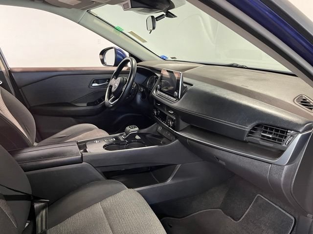 Used 2023 Nissan Rogue SV FWD image 11