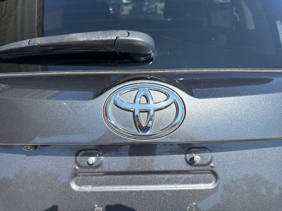 Used 2015 Toyota RAV4 Limited image 45