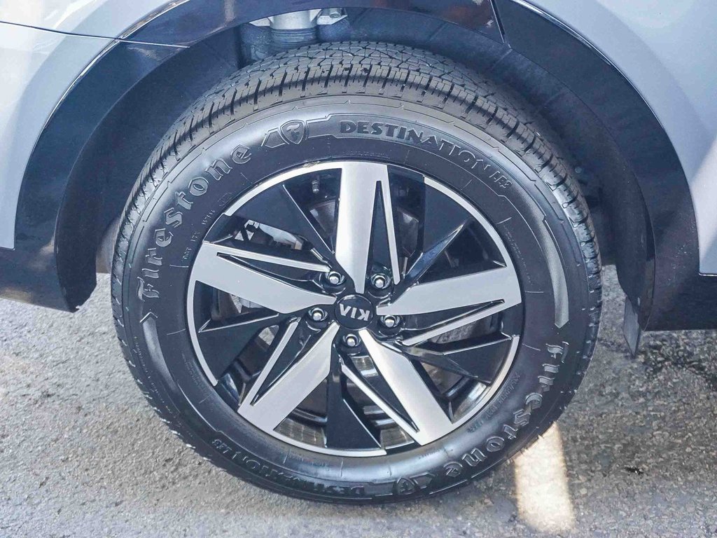 Certified 2021 Kia Sorento EX image 8