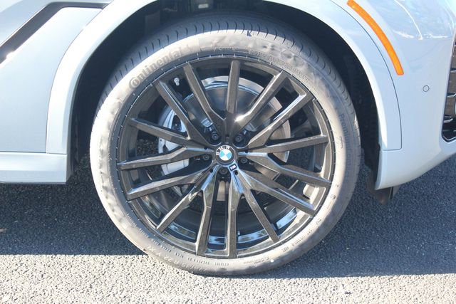 New 2026 BMW X6 xDrive40i w/ Premium Package image 11