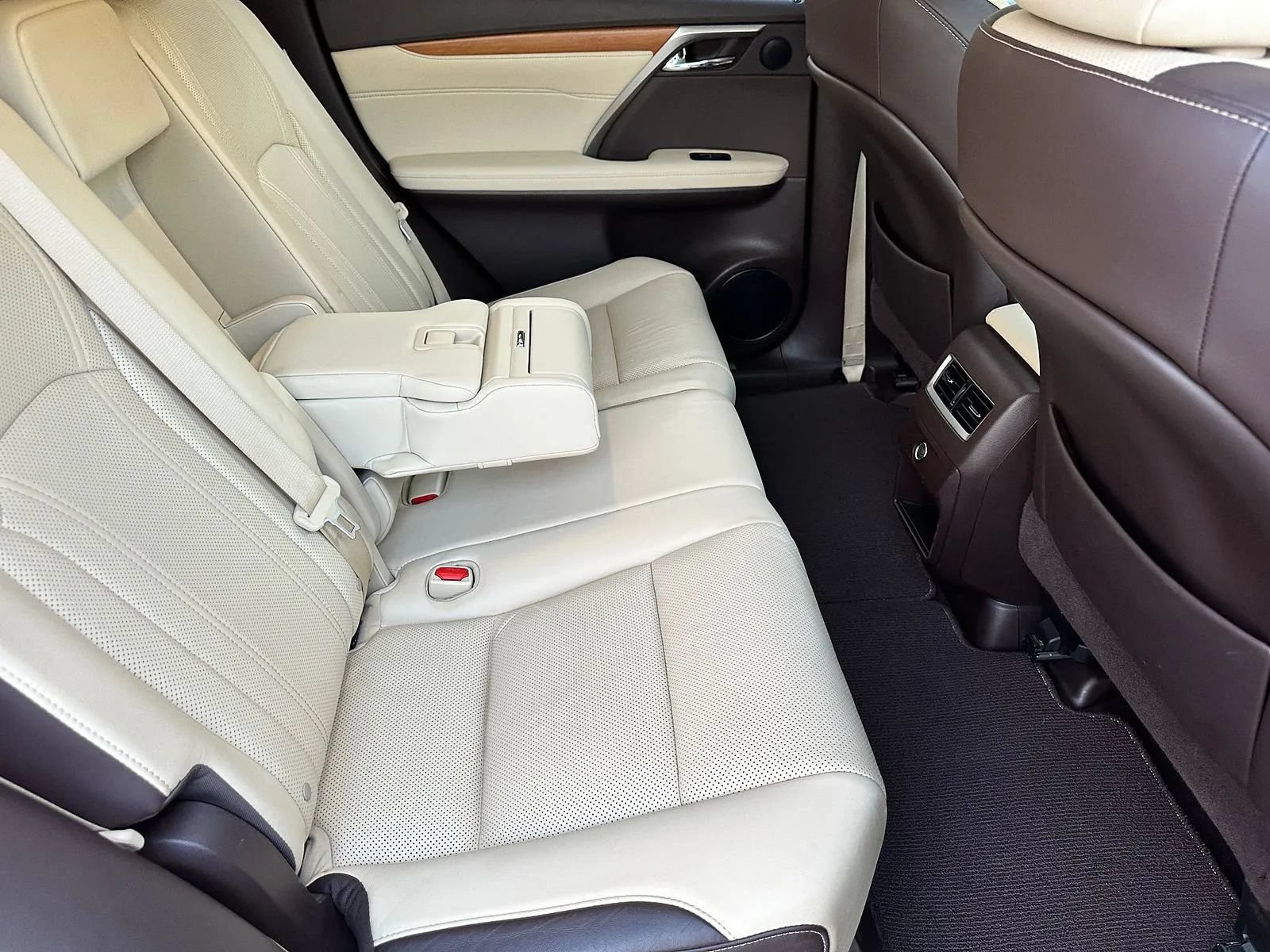 Used 2016 Lexus RX 350 AWD w/ Premium Package image 16
