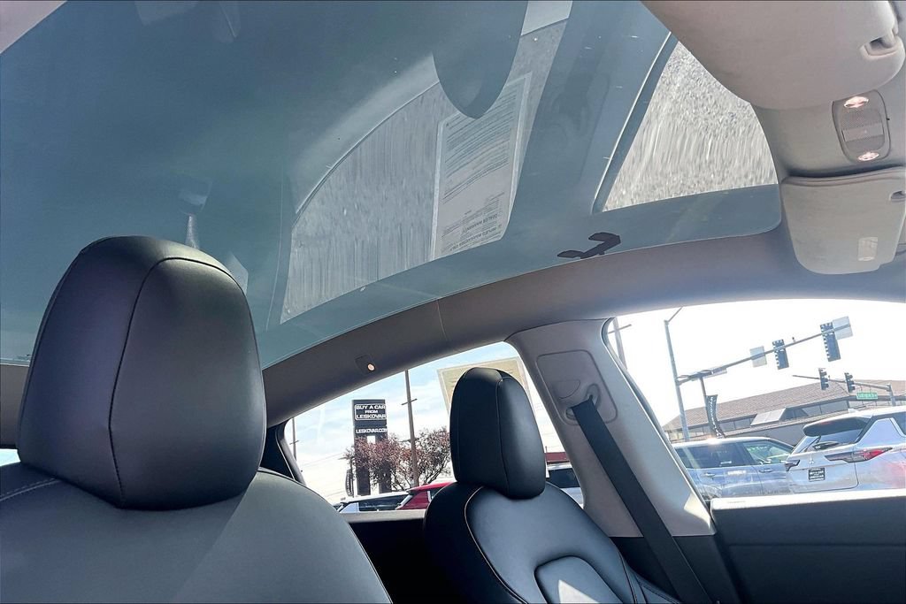 Used 2020 Tesla Model Y Long Range AWD/4WD image 22