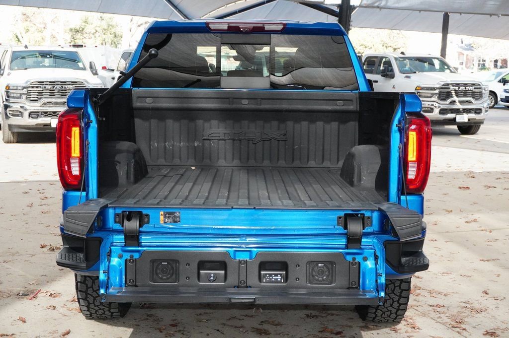 Used 2023 GMC Sierra 1500 AT4X image 32