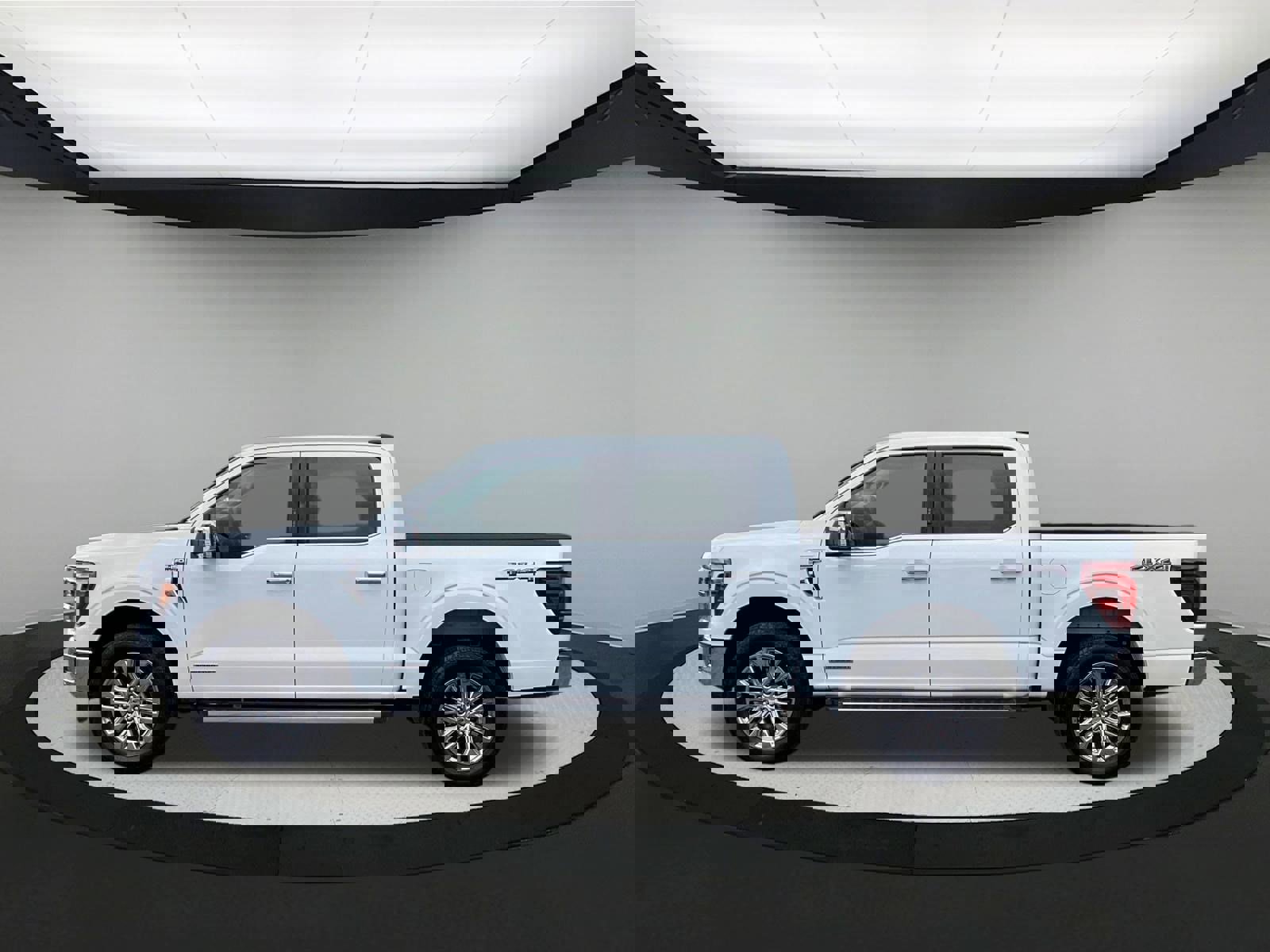 Used 2024 Ford F150 Lariat image 5