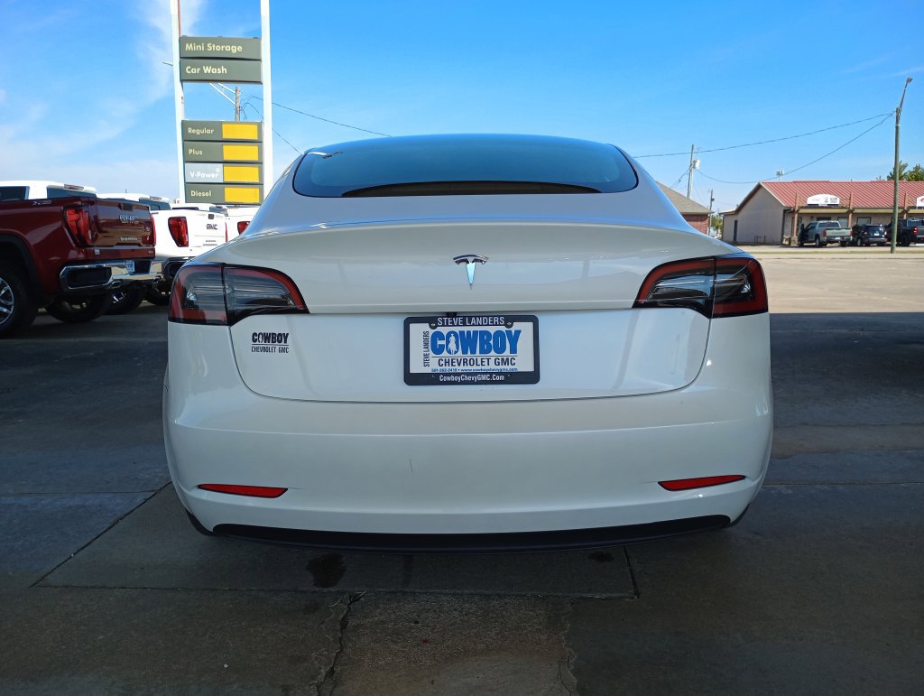 Used 2023 Tesla Model 3 Standard Range RWD image 4