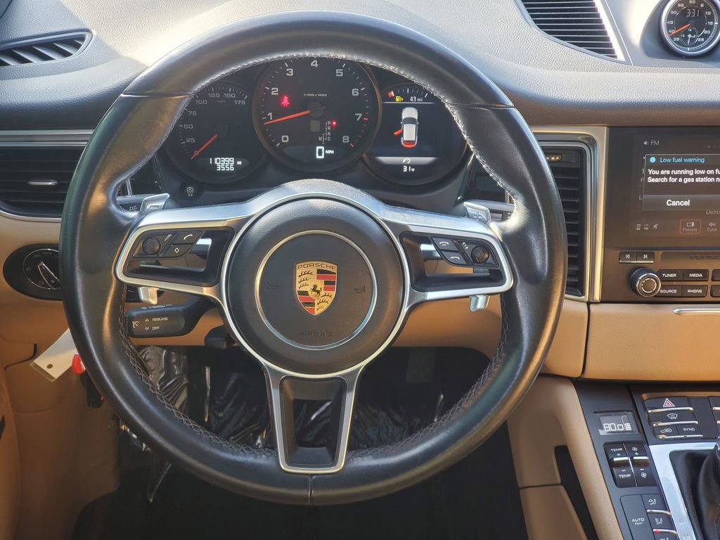 Used 2018 Porsche Macan image 26