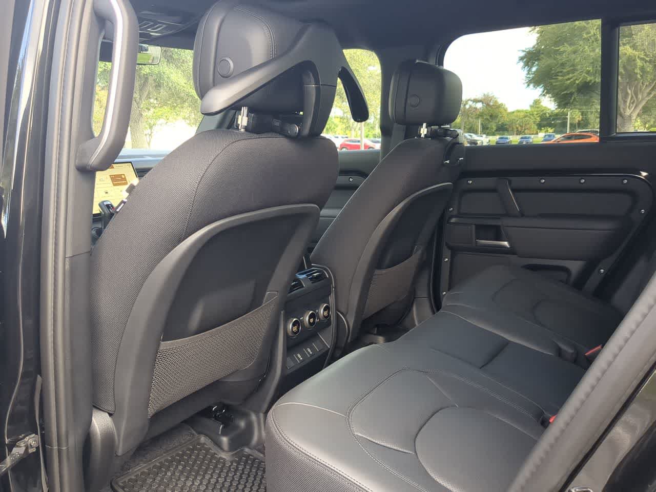 New 2026 Land Rover Defender 110 X AWD/4WD image 19