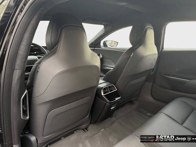 Used 2022 Lucid Air Grand Touring image 23