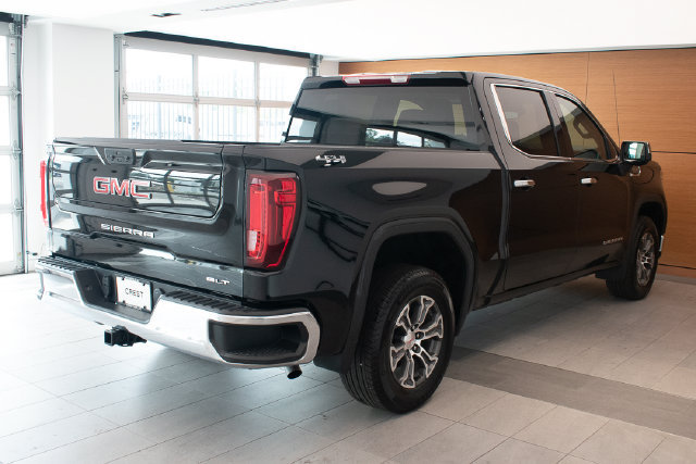 Used 2026 GMC Sierra 1500 SLT AWD/4WD image 6