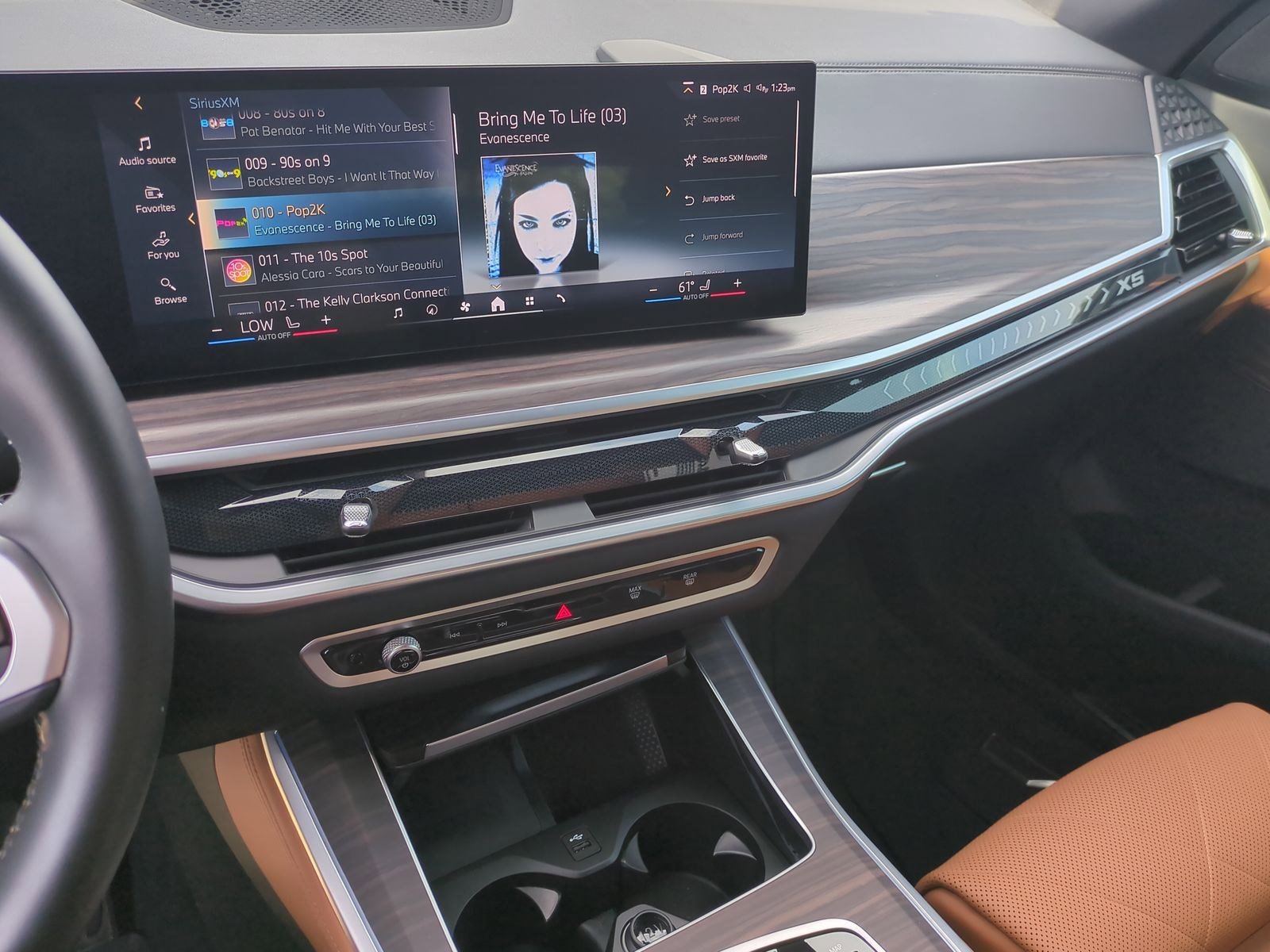 Certified 2024 BMW X5 xDrive40i w/ M Sport Package image 31