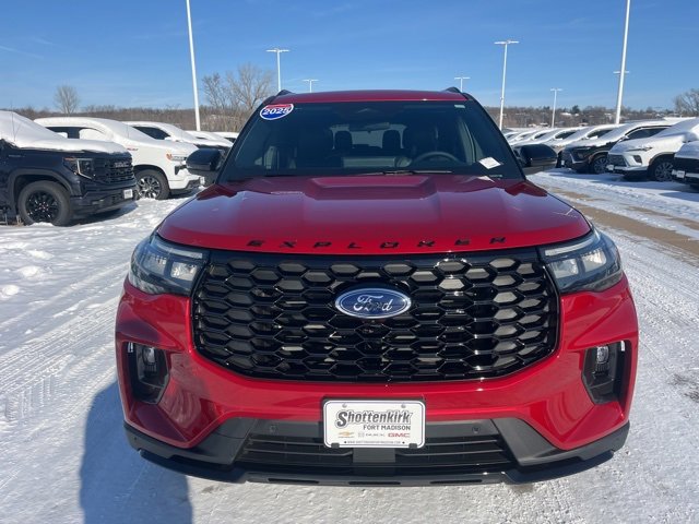 Used 2025 Ford Explorer ST-Line image 8