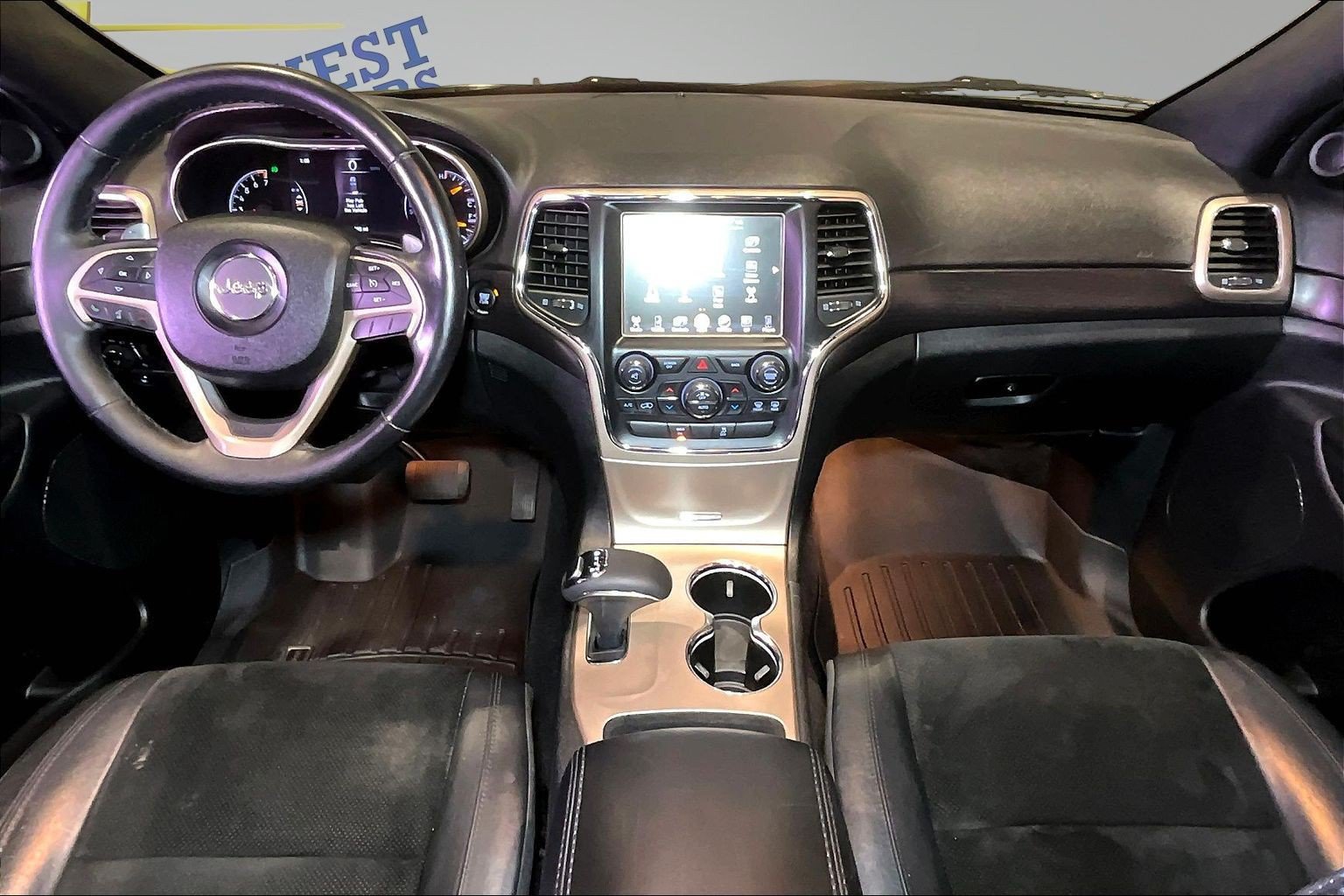 Used 2014 Jeep Grand Cherokee Altitude AWD/4WD image 7