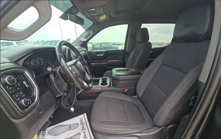 Used 2020 Chevrolet Silverado 1500 LT Trail Boss AWD/4WD image 7