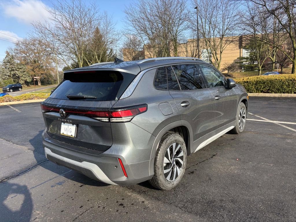 New 2026 Volkswagen Tiguan S image 7