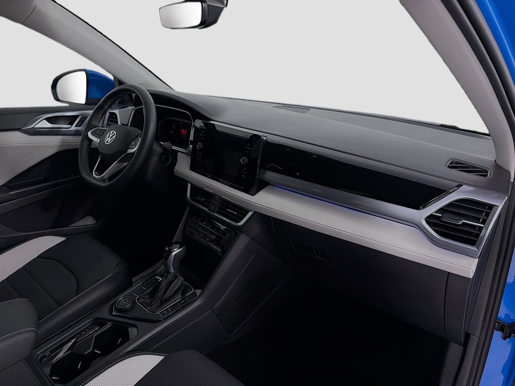 Certified 2025 Volkswagen Taos SEL AWD/4WD image 31