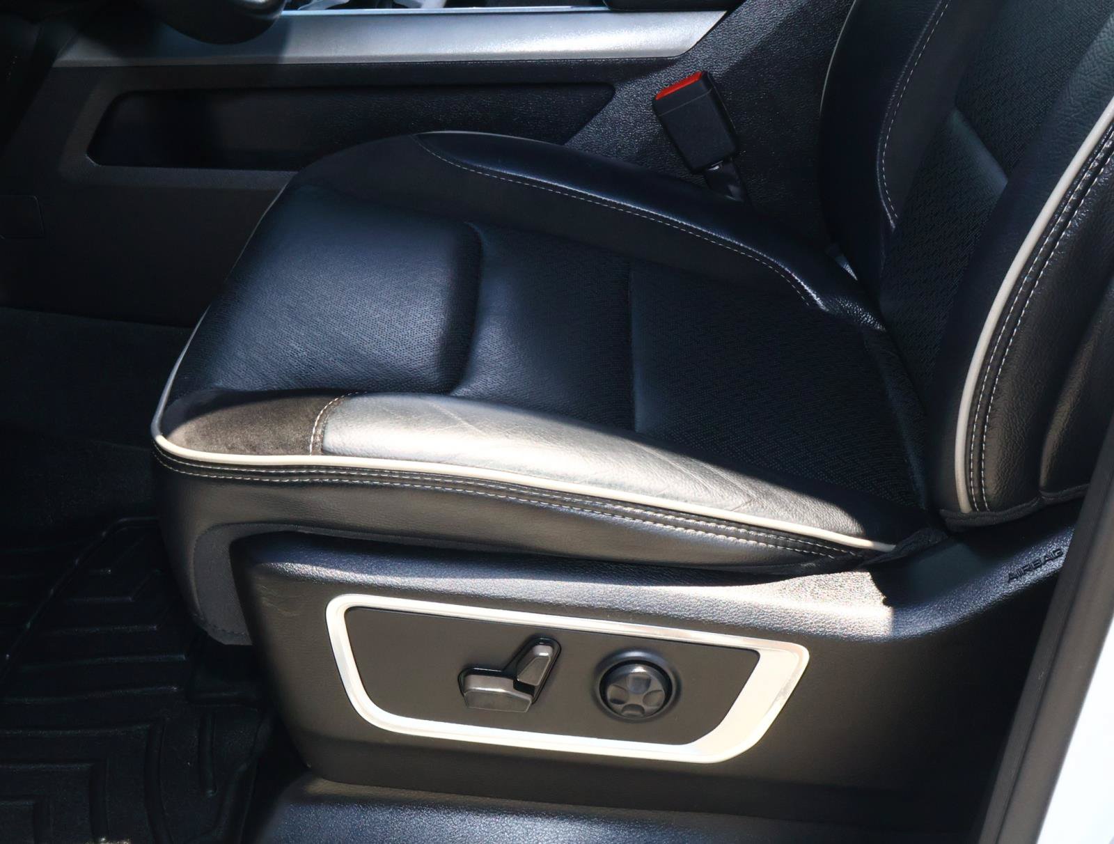 Used 2021 RAM 1500 Laramie w/ Sport Appearance Package RWD image 16