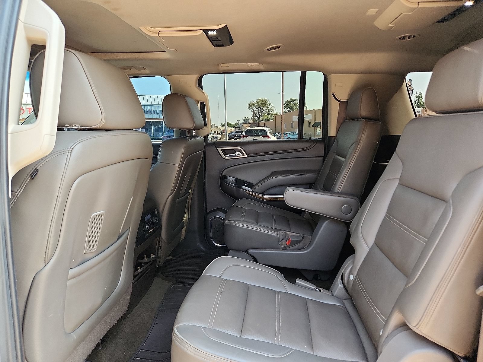 Used 2016 GMC Yukon XL Denali w/ Open Road Package AWD/4WD image 9
