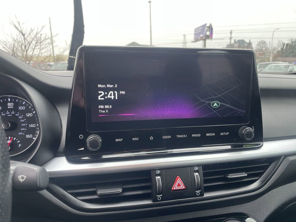 Certified 2024 Kia Forte GT-Line image 11