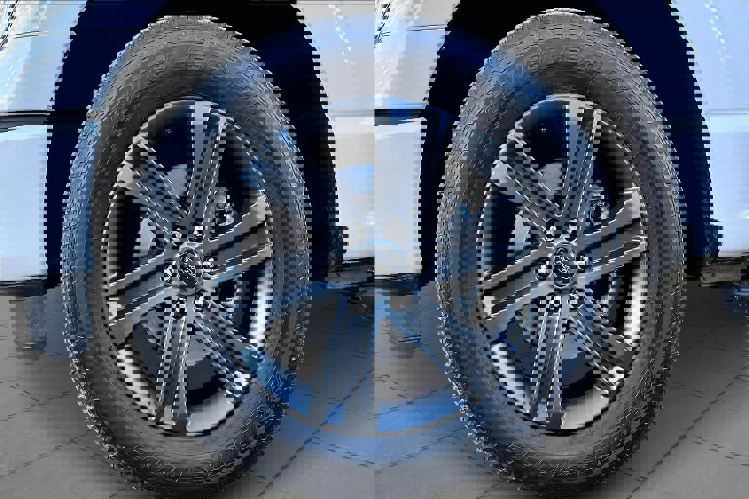 Used 2022 Ford F150 XLT w/ Equipment Group 302A High image 11