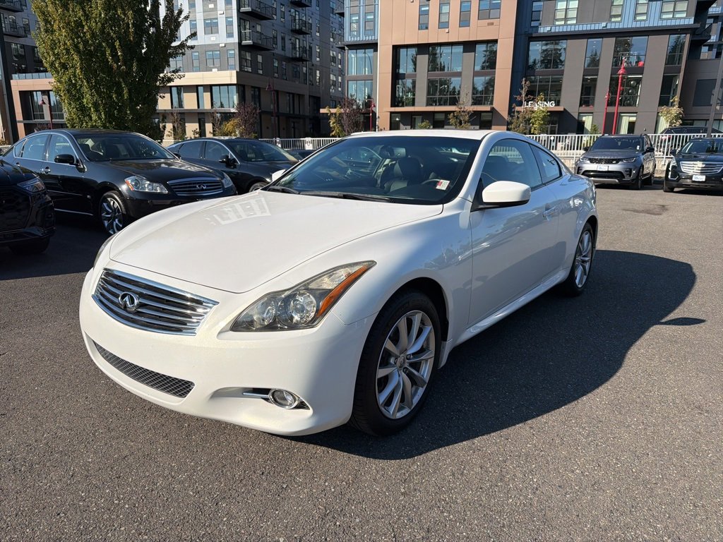 Used 2012 INFINITI G37 x w/ Premium Pkg