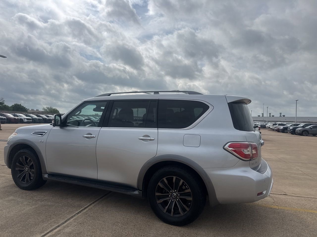 Used 2017 Nissan Armada Platinum image 13