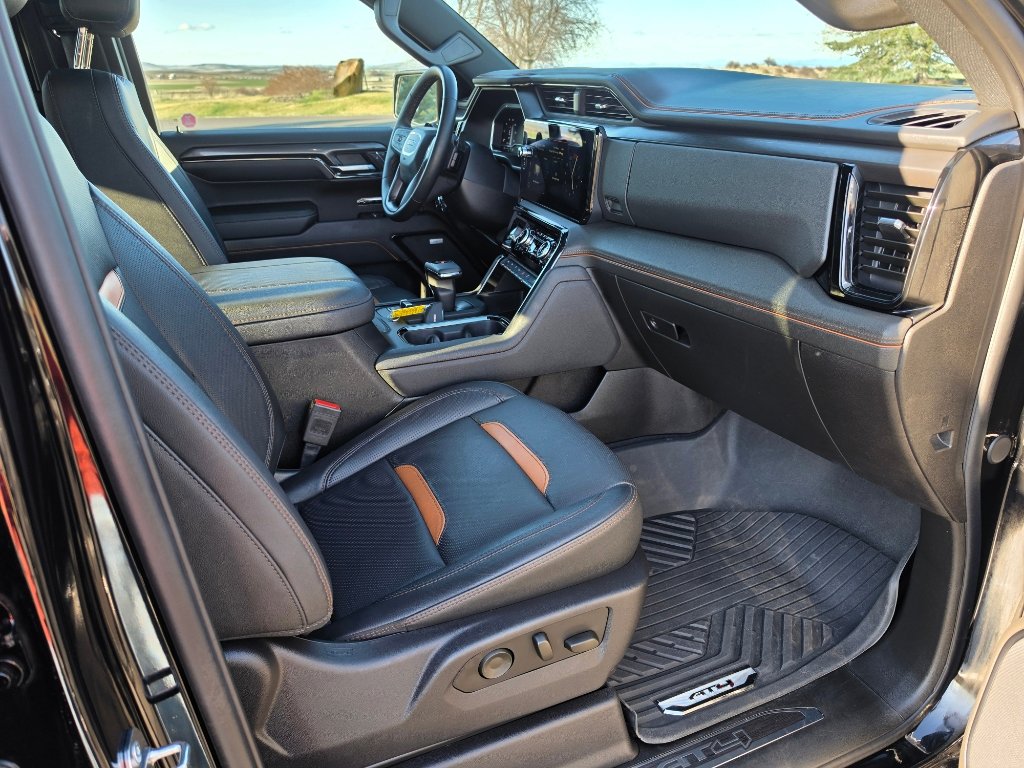 Used 2024 GMC Sierra 1500 AT4 w/ Technology Package image 33