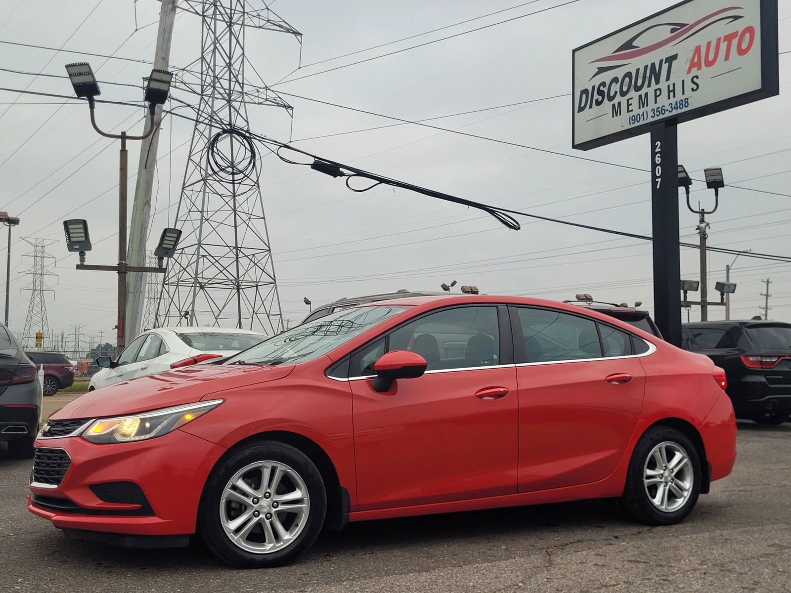 Used 2017 Chevrolet Cruze LT w/ Convenience Package image 3