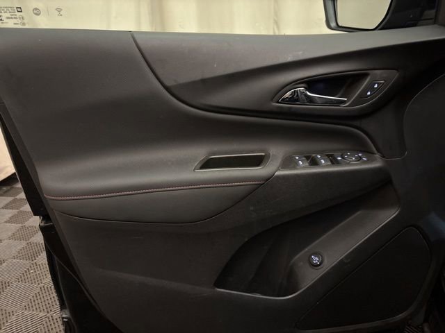 Used 2023 Chevrolet Equinox RS w/ LPO, Floor Liner Package image 10