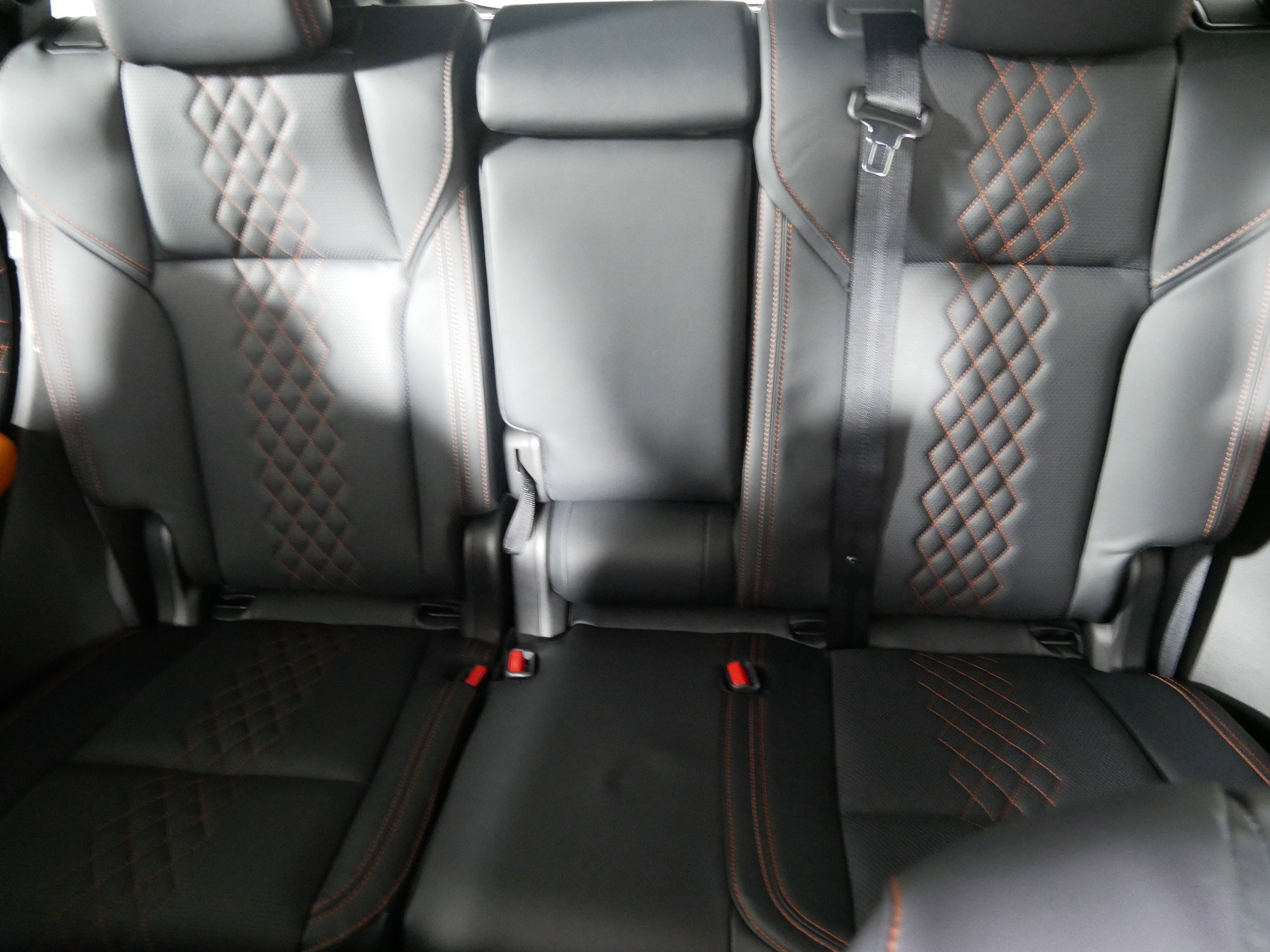 New 2025 Mitsubishi Outlander SEL image 3