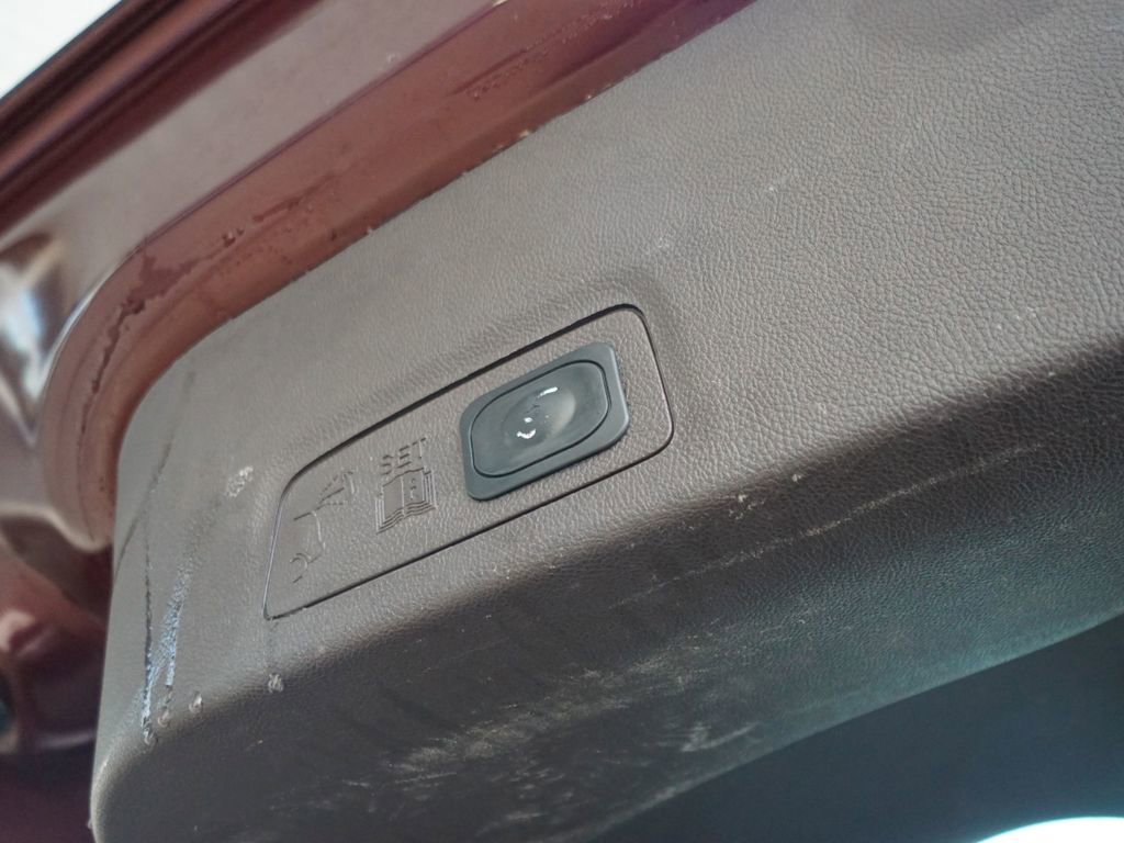 Used 2017 Lincoln MKC Select w/ Select Plus Package image 11