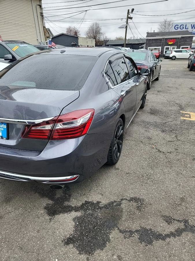 Used 2017 Honda Accord EX-L image 3