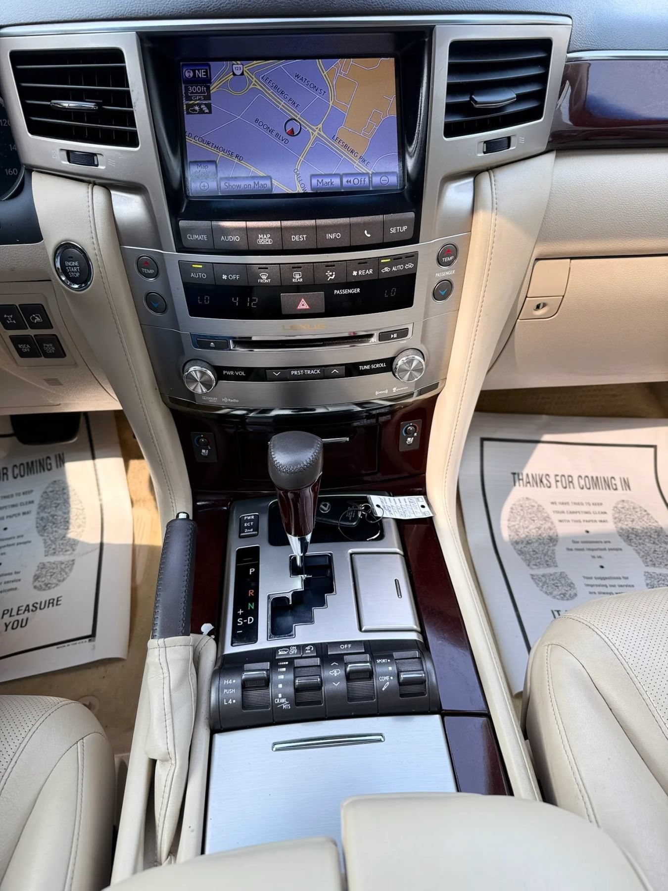 Used 2013 Lexus LX 570 4WD image 23