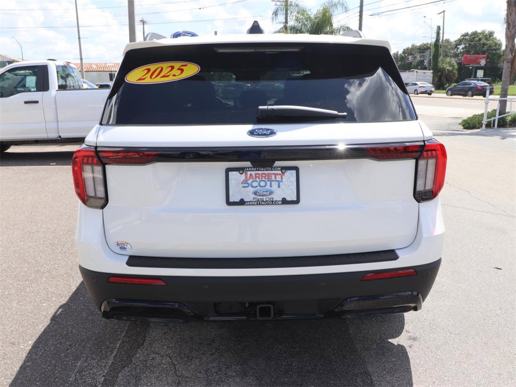 New 2025 Ford Explorer ST-Line image 14