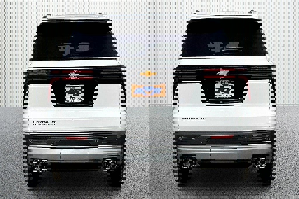 New 2026 Chevrolet Traverse LT w/ Driver Confidence Package image 9