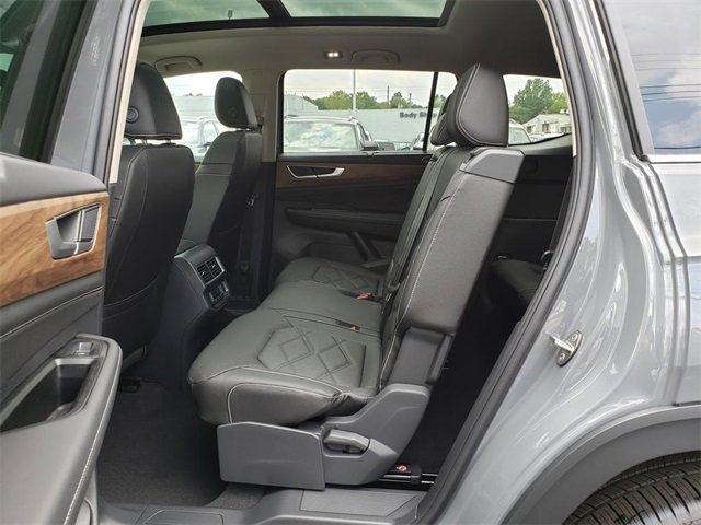 New 2026 Volkswagen Atlas SE image 8