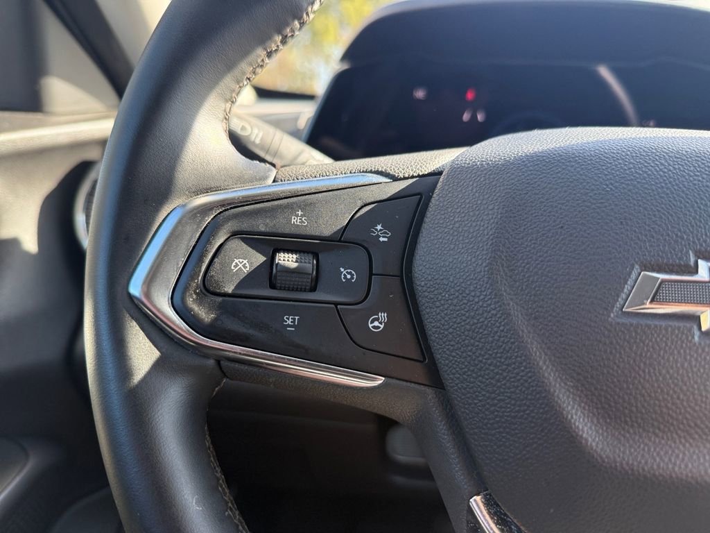 Used 2025 Chevrolet Trax ACTIV w/ Driver Confidence Package image 22