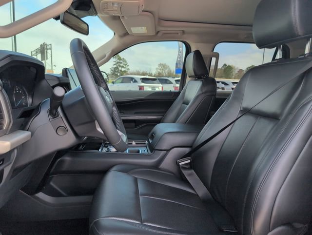 Used 2023 Ford Expedition XLT image 14
