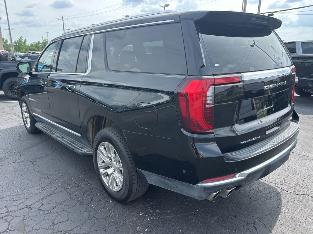 Used 2025 GMC Yukon XL Denali AWD/4WD image 7