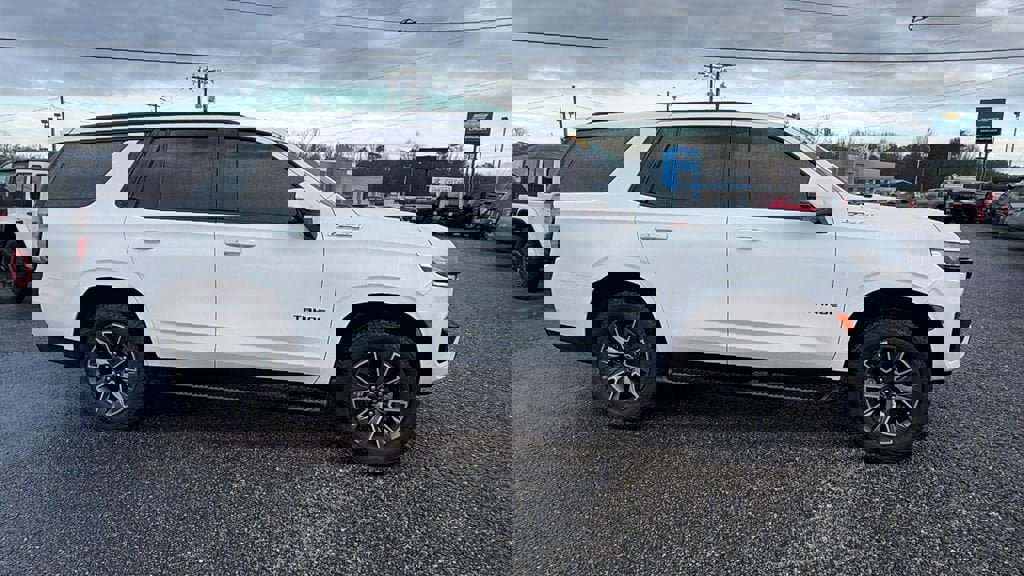 Used 2023 Chevrolet Tahoe Z71 w/ Luxury Package image 4